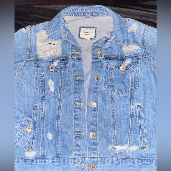 🧚‍♀️3for50$ Distressed denim jacket - Picture 2 of 9